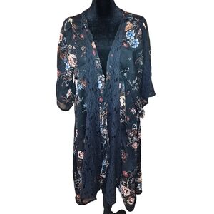 American Eagle Floral Lace Trim Kimono Duster Size M